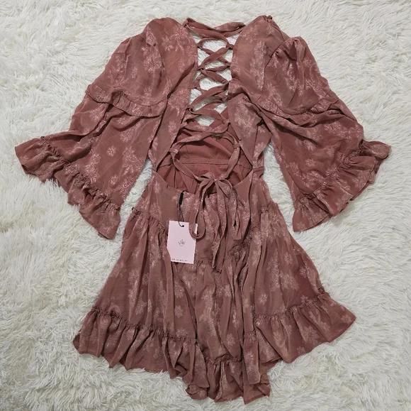 Hello Molly Blush Embroidered Dress NWT - Picture 2 of 3